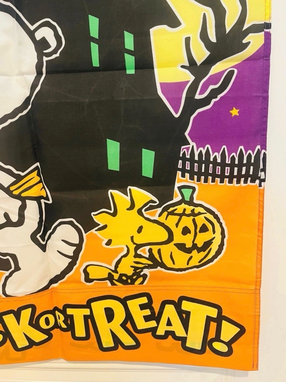 Snoopy & Woodstock Halloween Trick or Treat Peanuts Gang Vintage House Flag - Picture 5 of 12